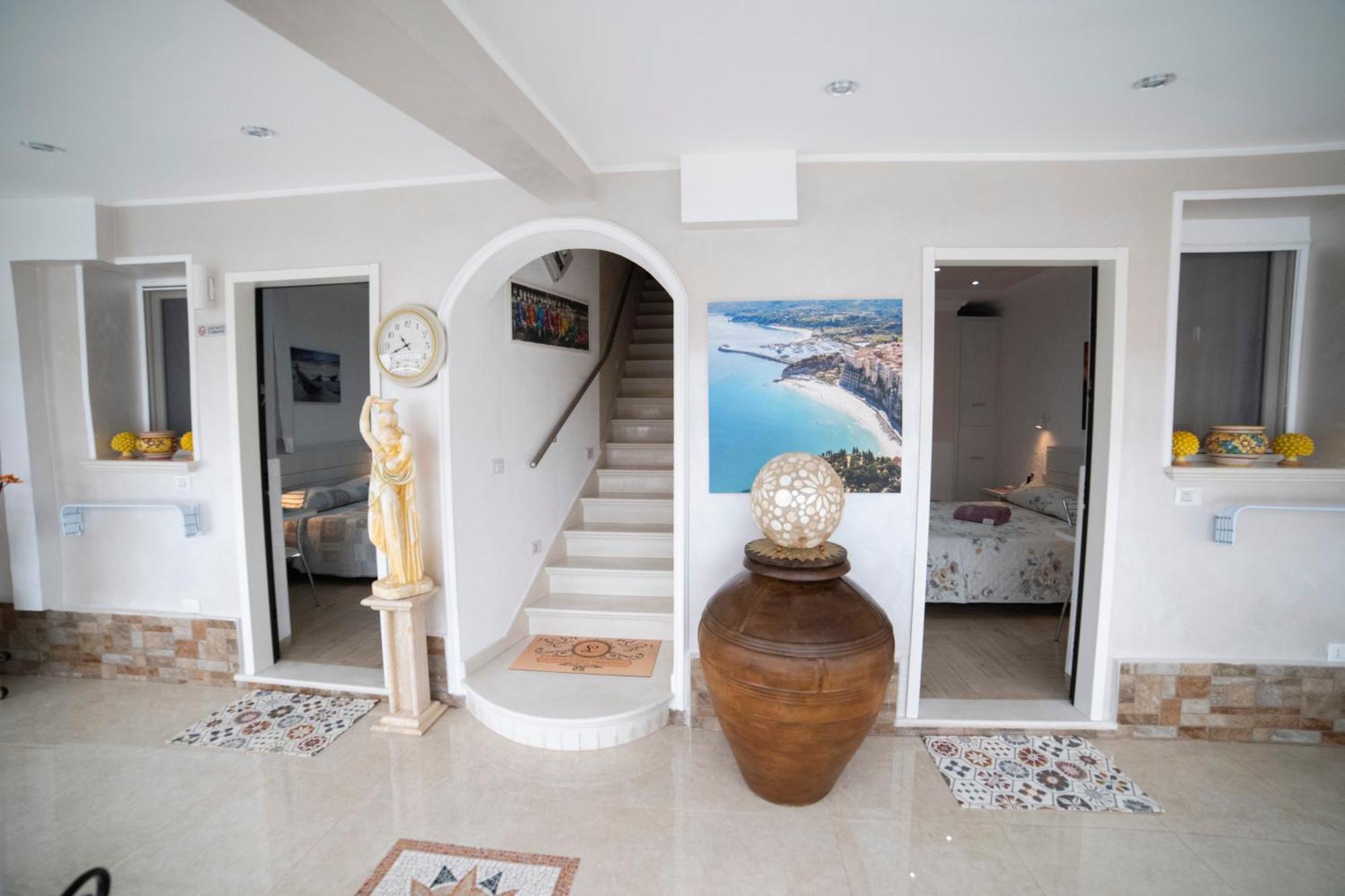 Bed and Breakfast La Perla Del Tirreno Тропеа Екстер'єр фото
